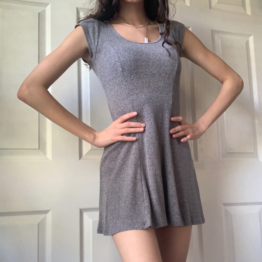 grey rubbed dress 🤍